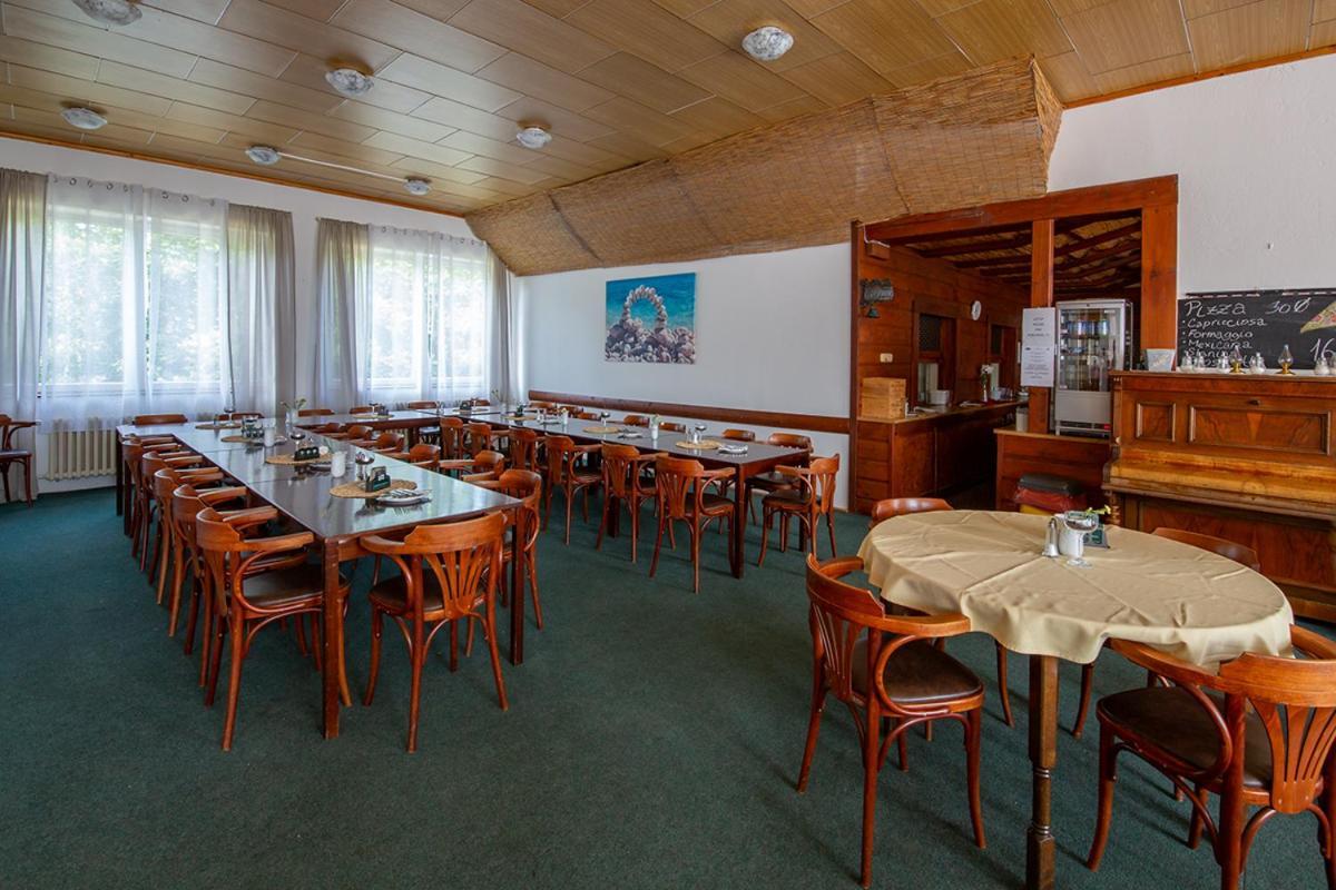 Holiday Park Vrchlabi - Lisci Farma エクステリア 写真