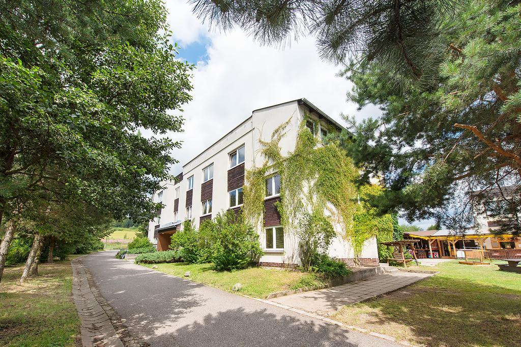 Holiday Park Vrchlabi - Lisci Farma エクステリア 写真
