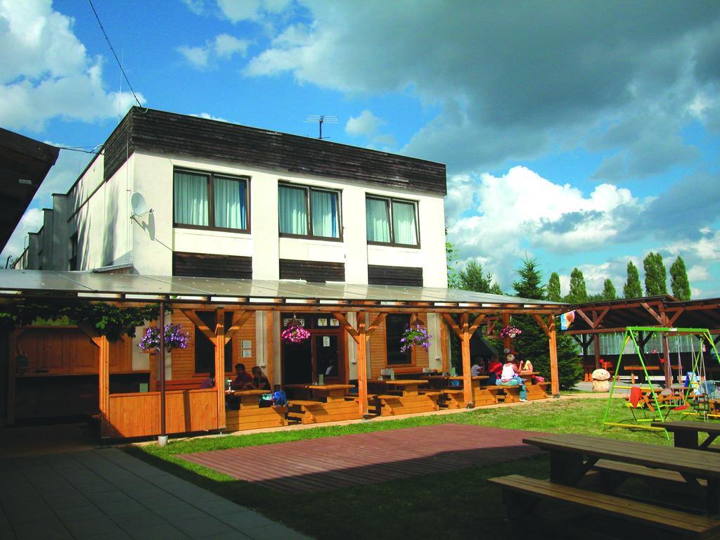 Holiday Park Vrchlabi - Lisci Farma エクステリア 写真
