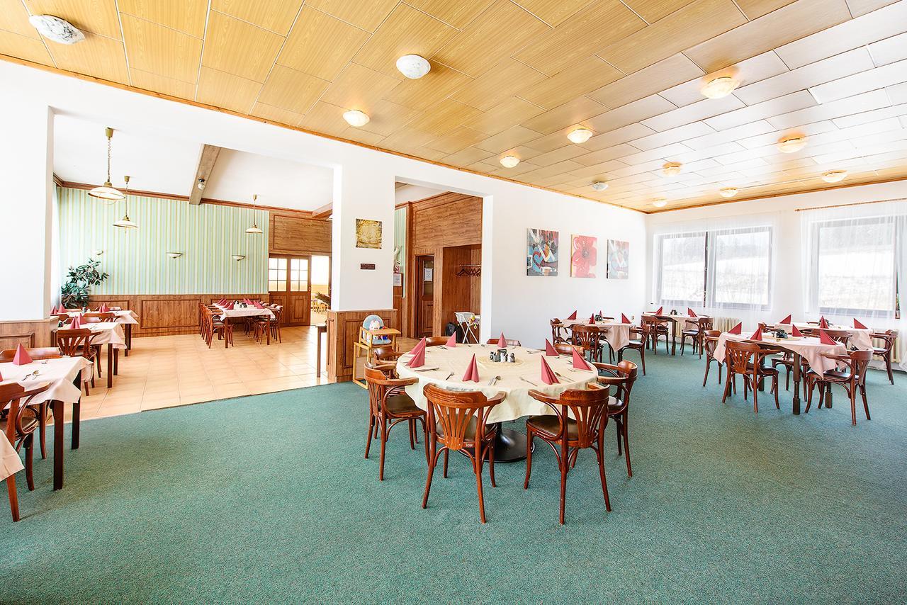 Holiday Park Vrchlabi - Lisci Farma エクステリア 写真